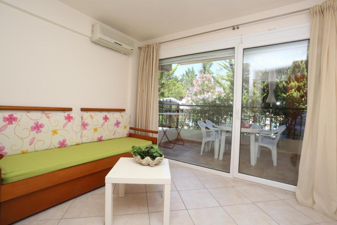 Palia Platia Apartments Pefkochori Exterior foto